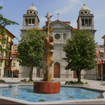 Casa Carlo Ла-Спеція