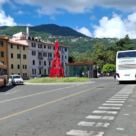 Casa Carlo Ла-Спеція